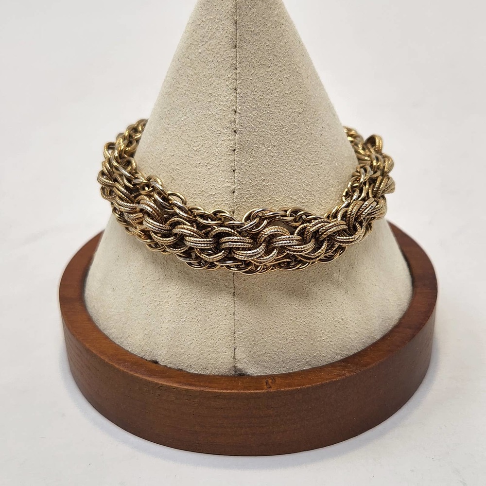 Goldette NY Vintage Chunky Gold Tone Chain Bracelet Safety Chain Clasp Signed